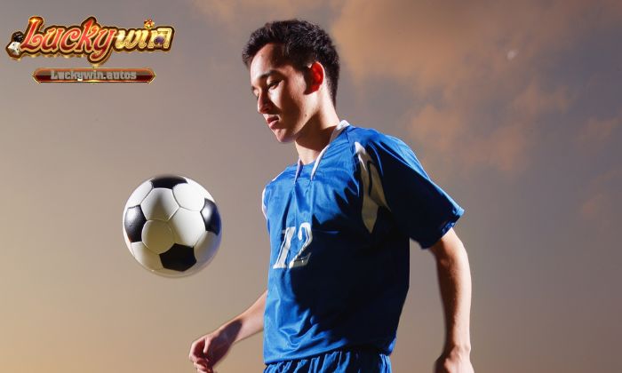 Người chơi cần phân tích chiến thuật của các đội bóng